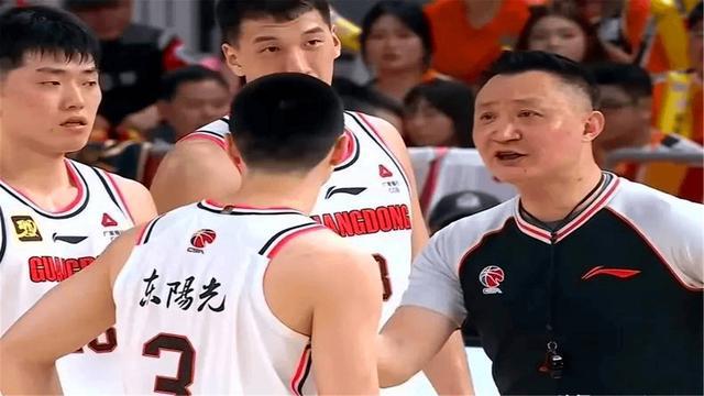 卡佩罗：洛雷尼亚战术严重误判导致失利的简单介绍